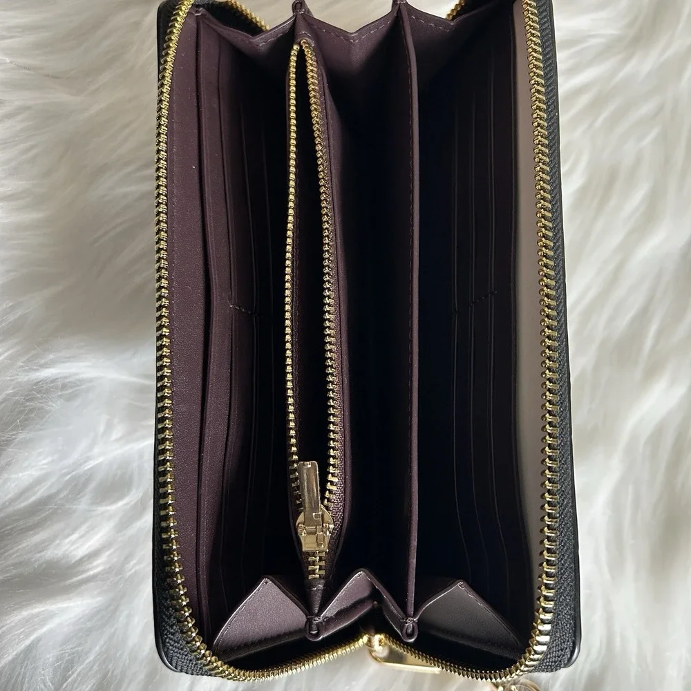 Coach CT083 Black Croc Embossed Leather Large Phone Wallet Wristlet NEW‎